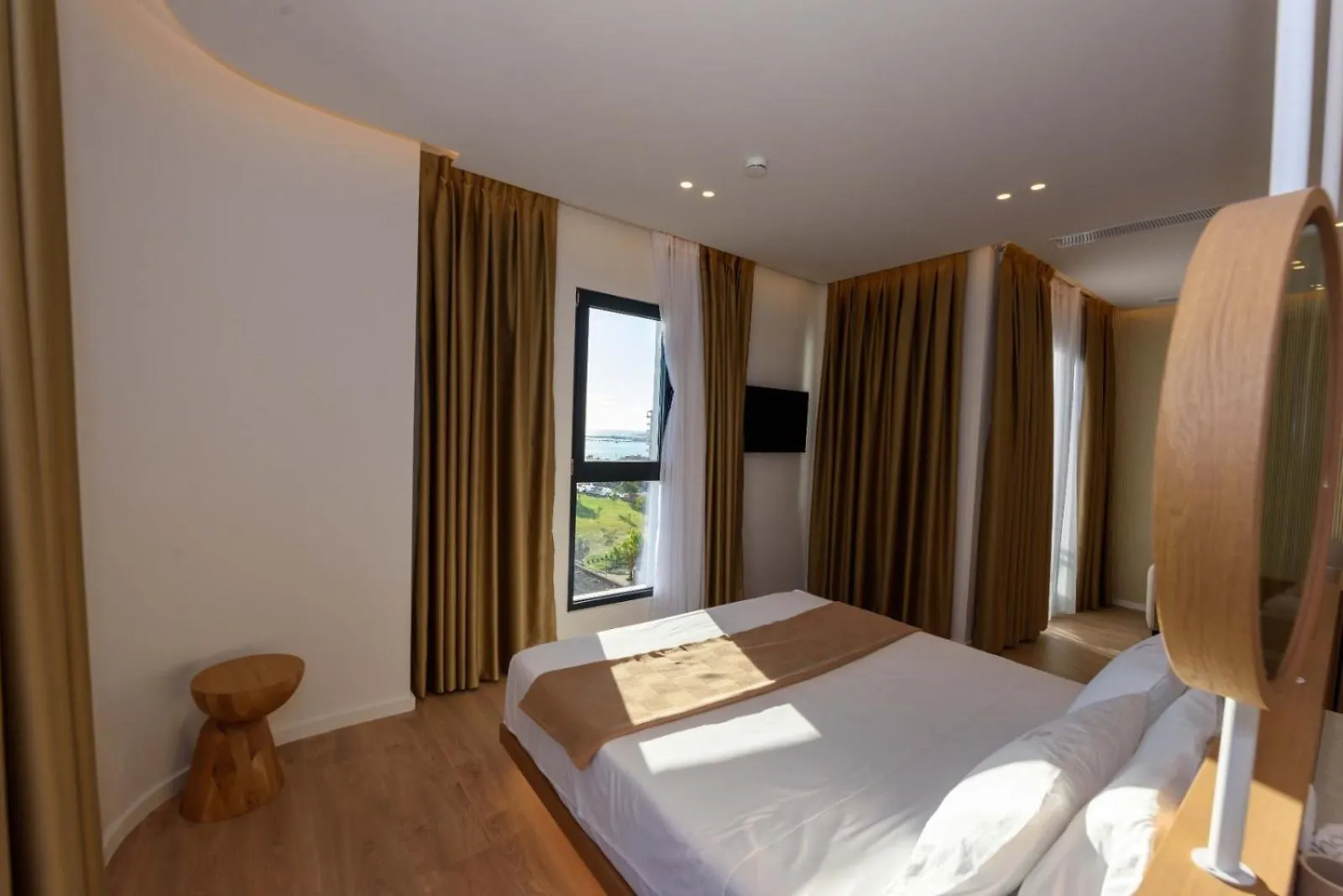 Mahoro Boutique Hotel Avlonya 4*,  Arnavutluk