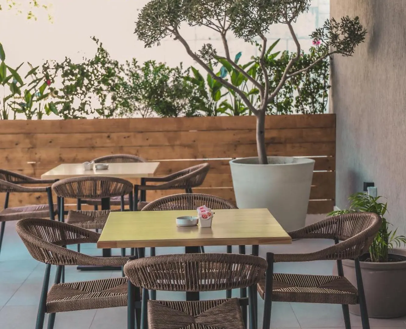 Mahoro Boutique Hotel Avlonya 4*,